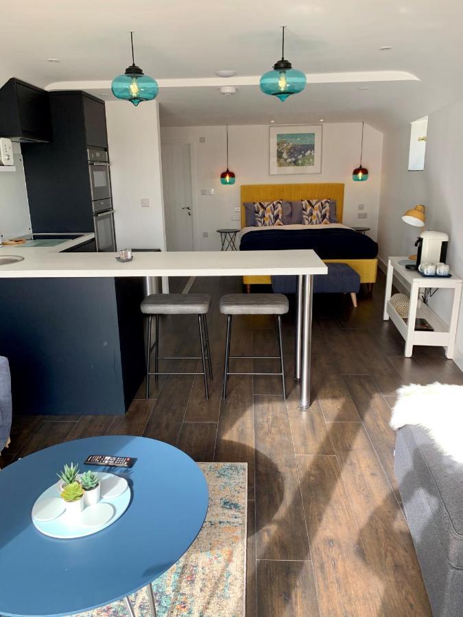 Modern Studio Apartment With Stunning Views! St Ives Eksteriør billede