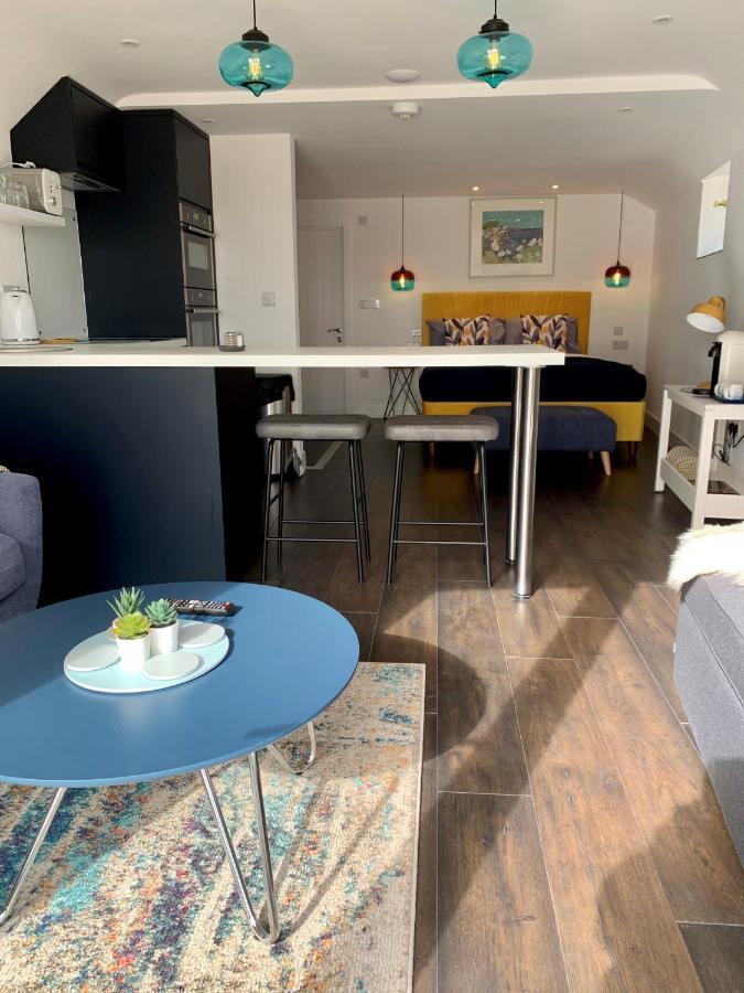 Modern Studio Apartment With Stunning Views! St Ives Eksteriør billede